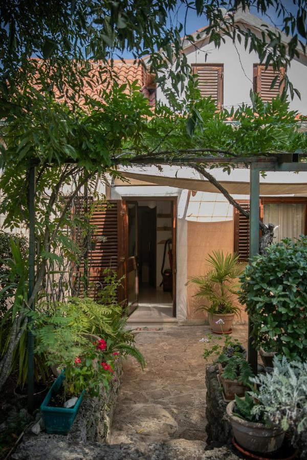 Apartman Silna Your New Home With Terrace And Garden Bobovisca Bagian luar foto